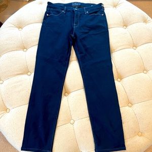 Lucky Brand women’s dark blue skinny jeans